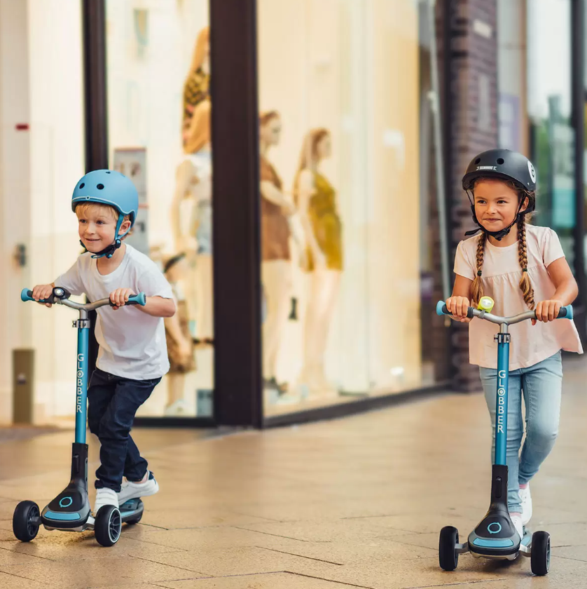 Globber Ultimum Scooter in Sky Blue