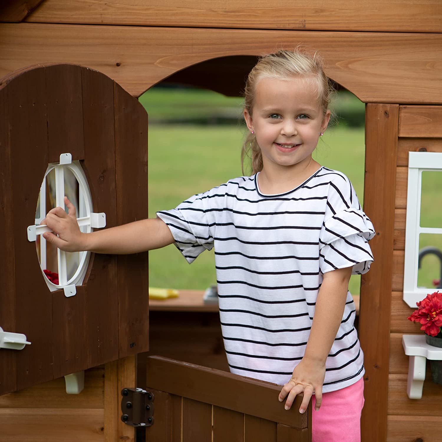 Backyard Discovery Aspen Playhouse