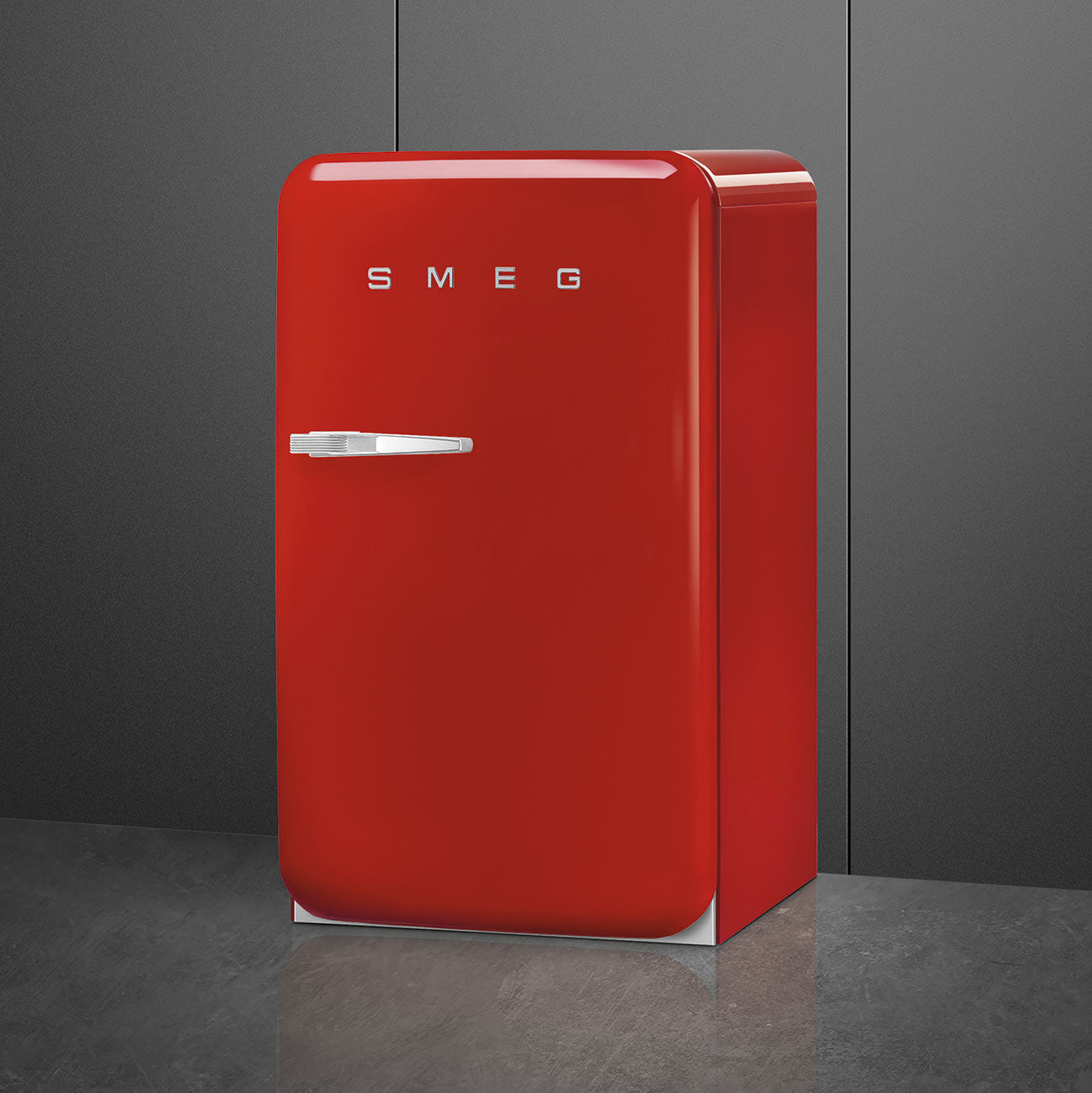 Smeg FAB10HRRD5, Retro Home Bar Fridge, E Rated in Red